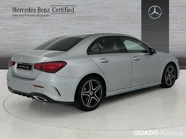 Usado Mercedes A200 150 CV (110 kW) 2025 Plata hightech