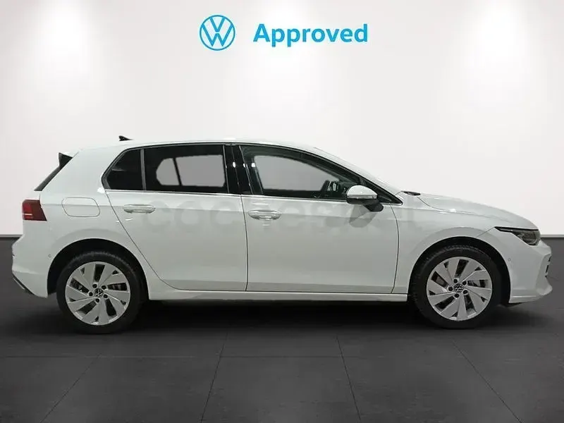 Usado VW Golf VIII Match 204 CV (150 kW) 2025 Blanco Berlina
