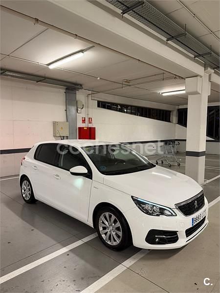 Blanco Usado 2019 Peugeot 308 Access Berlina | 9500 € (Buen precio) - Imagen 1/4