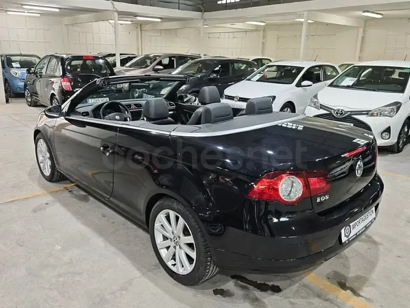 Usado VW Eos 160 CV (117 kW) 2009 Negro Descapotable