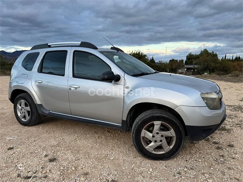 Gris / plata Usado 2010 Dacia Duster Lauréate SUV | 6000 € (Super precio) - Imagen 1/4