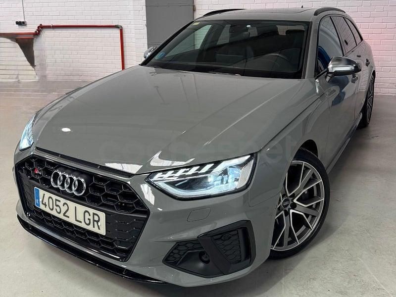 Usado Audi A4 Exclusive 341 CV (250 kW) 2020 Gris / plata Familiar