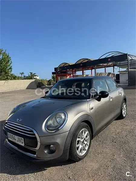 Usado Mini Cooper D 116 CV (85 kW) 2016 Gris / plata Utilitario