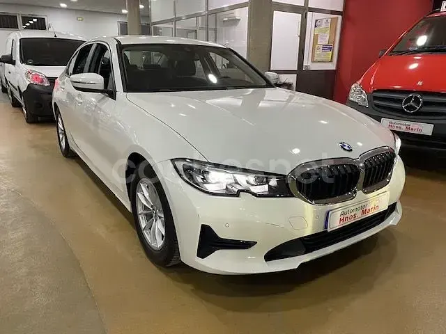 Usado BMW 320 190 CV (139 kW) 2019 Blanco Berlina
