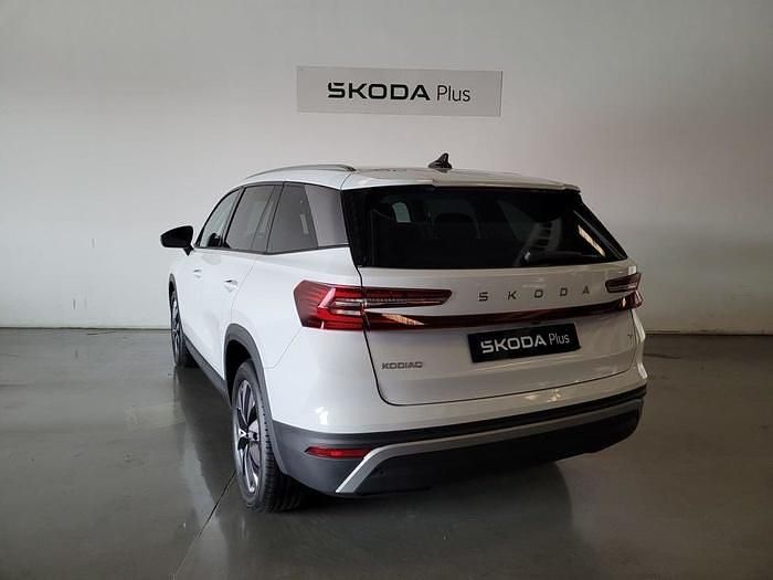Blanco Nuevo 2025 Skoda Kodiaq Selection SUV | 44.400 € (Precio justo) - Imagen 1/4