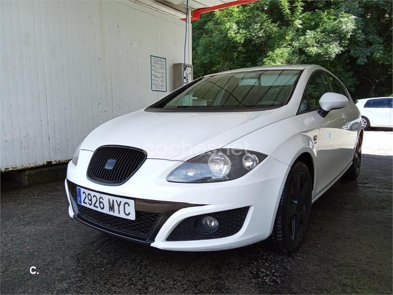 Blanco Usado 2010 Seat Leon Style Berlina | 5800 € (Precio justo) - Imagen 1/4
