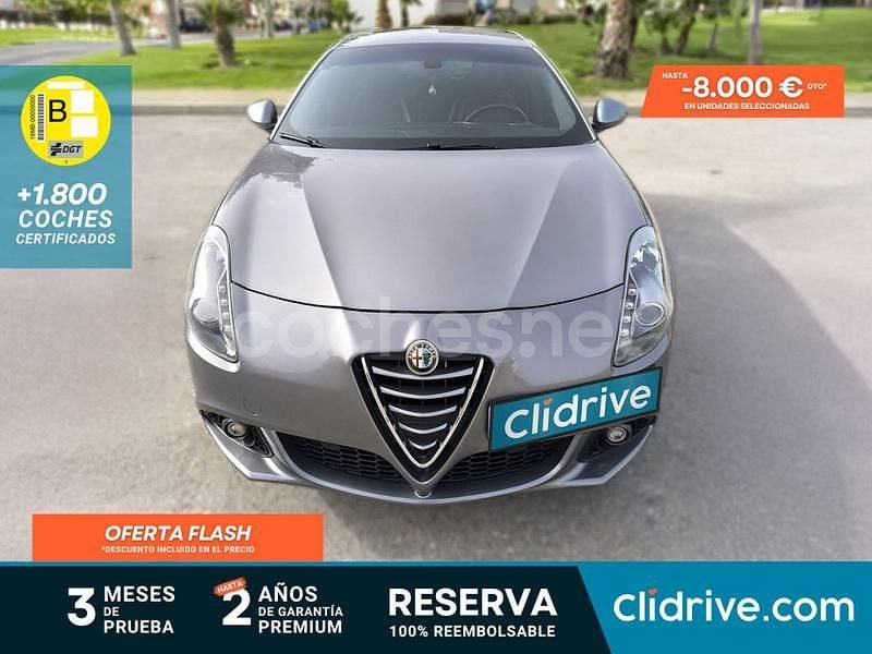 Gris Usado 2014 Alfa Romeo Giulietta Distinctive Utilitario | 9890 € (Buen precio) - Imagen 1/3