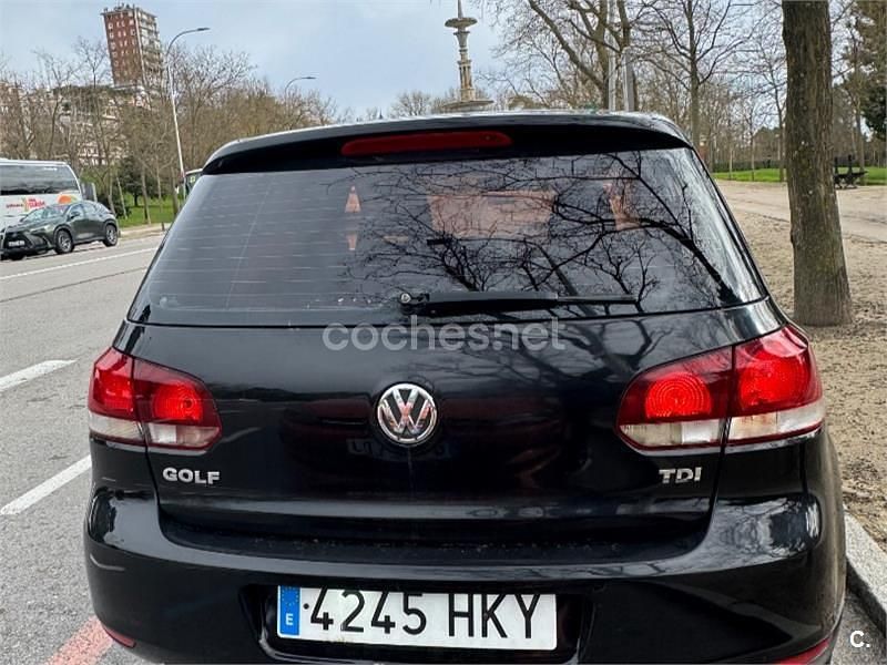 Usado VW Golf VII Advance 105 CV (77 kW) 2012 Negro Berlina