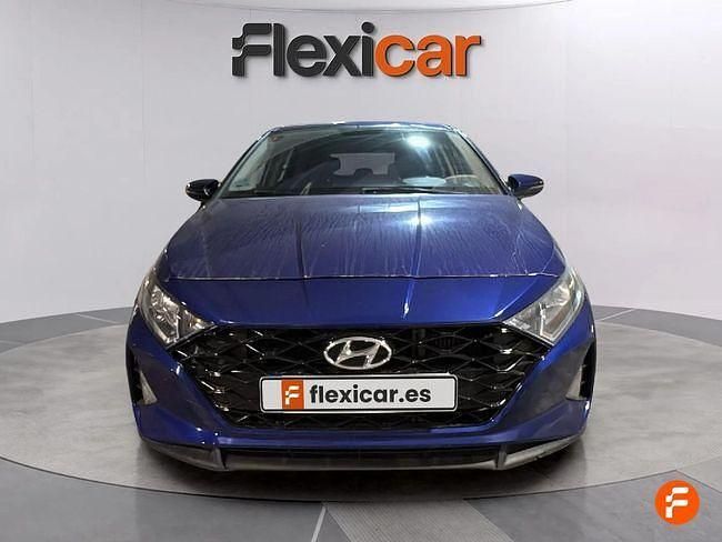 Usado Hyundai i20 100 CV (73 kW) 2021 Azul Berlina
