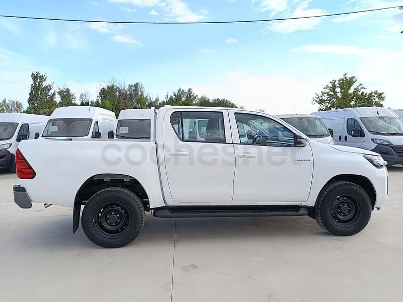 Nuevo Toyota HiLux 150 CV (110 kW) 2025 Blanco Recogida