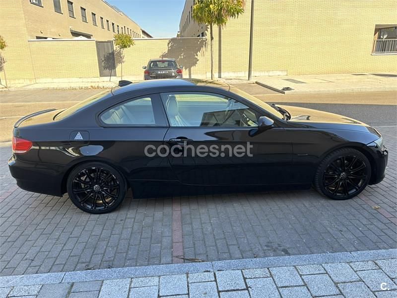 Usado BMW 320 177 CV (130 kW) 2007 Negro Coupe