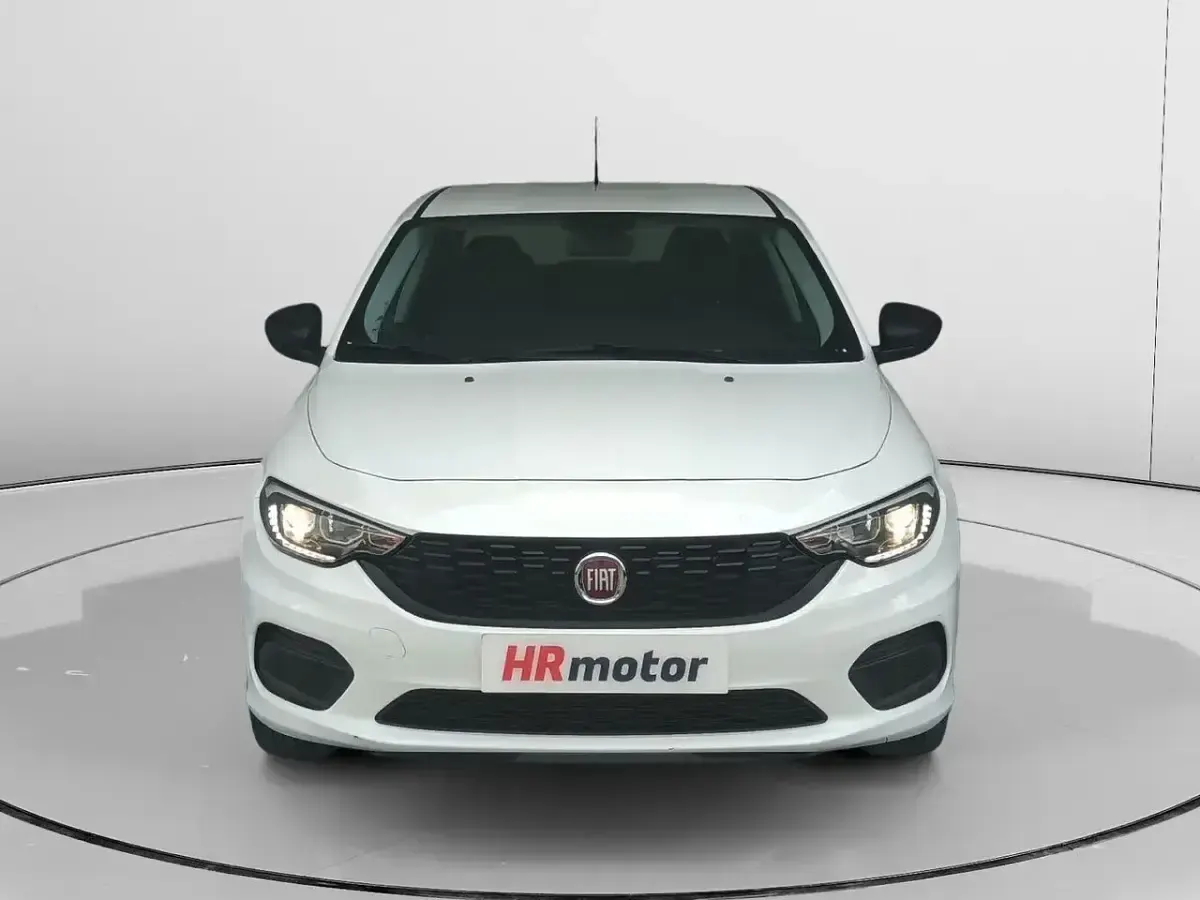 Usado Fiat Tipo Pop 95 CV (69 kW) 2019 Blanco Berlina