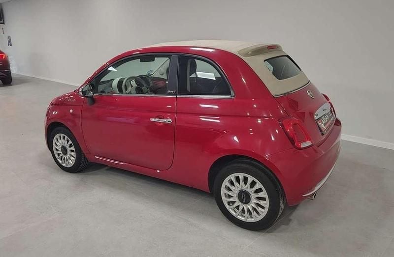 Usado Fiat 500 Dolcevita 69 CV (50 kW) 2022 Rojo Descapotable