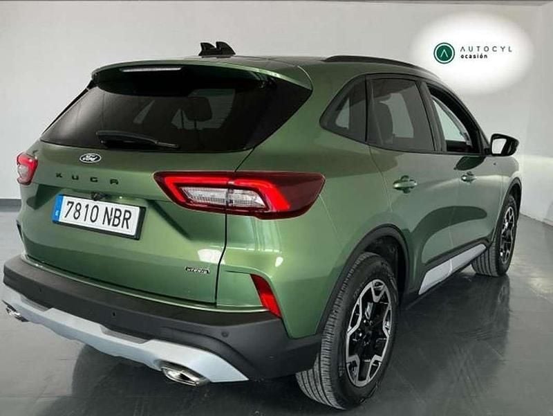 Usado Ford Kuga Active 243 CV (178 kW) 2025 Verde SUV