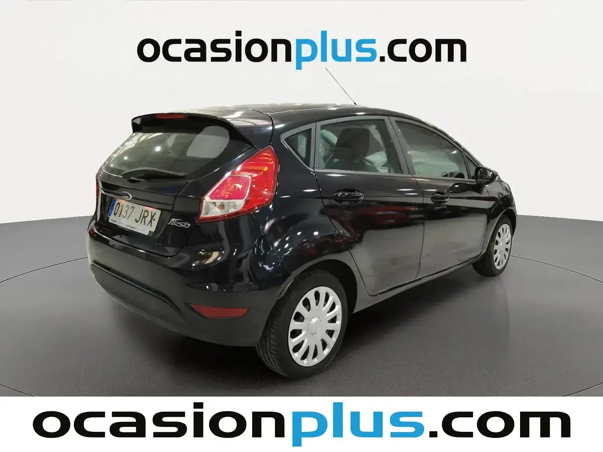 Usado Ford Fiesta Trend 82 HP (60 kW) 2016 Preto Citadino