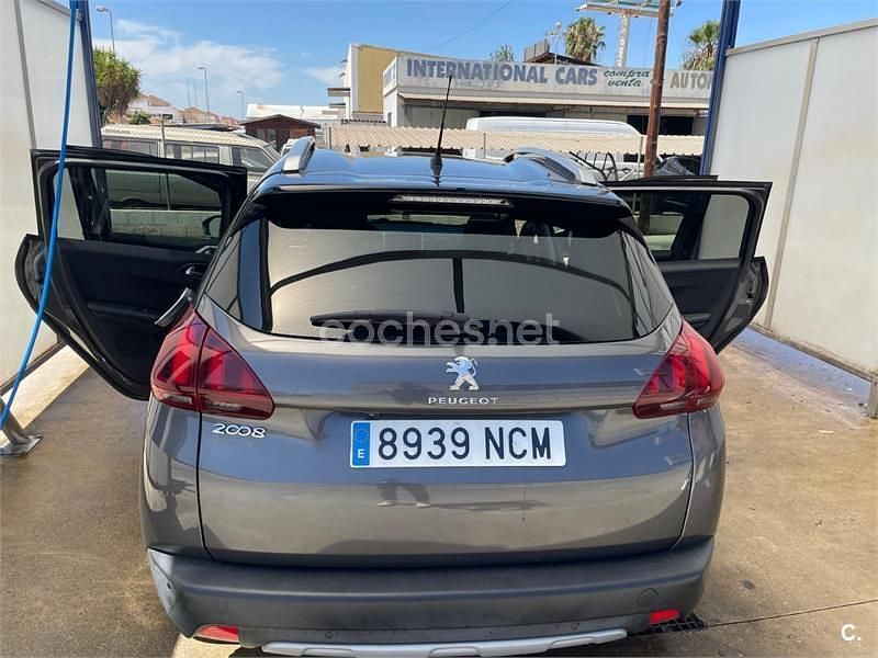 Gris / plata Usado 2018 Peugeot 2008 Crossway SUV | 11.999 € (Precio justo) - Imagen 1/4