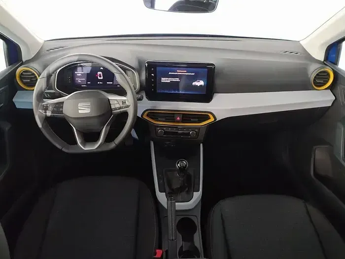 Usado Seat Arona Style 110 CV (80 kW) 2023 Azul SUV