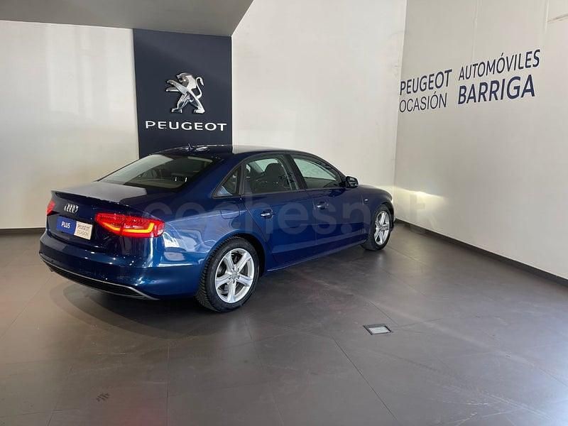 Usado Audi A4 S-Line 163 CV (119 kW) 2015 Azul Berlina