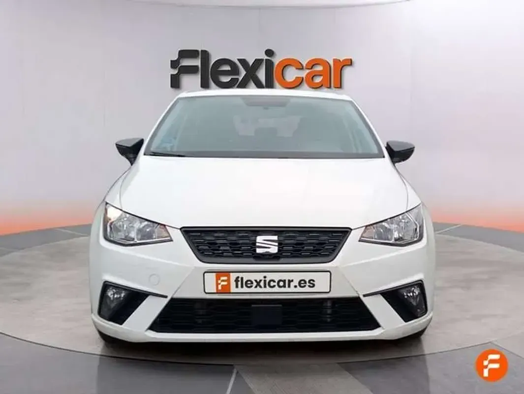 Usado Seat Ibiza Style 95 CV (69 kW) 2018 Blanco Utilitario