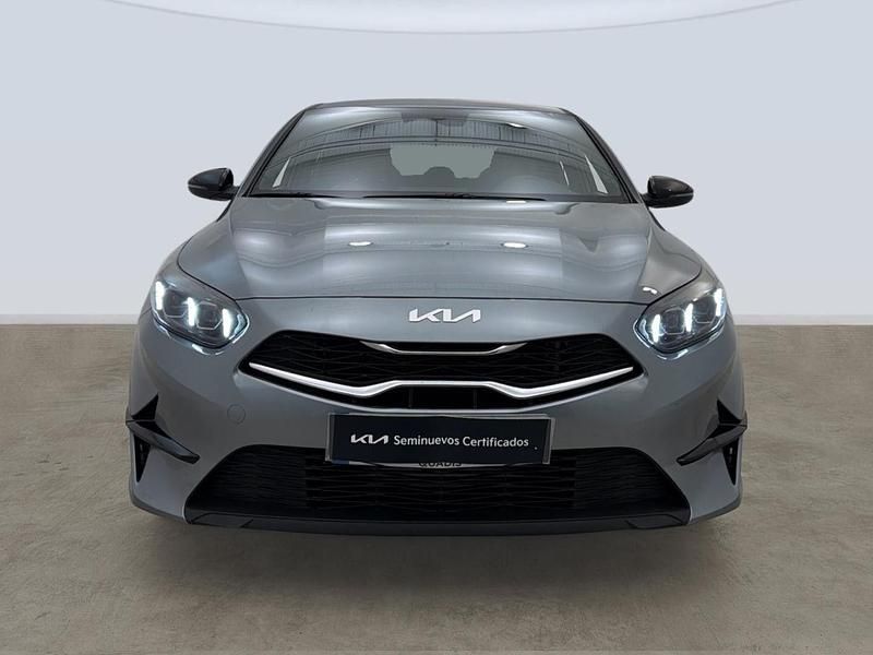 Usado Kia Ceed Edition 7 101 CV (74 kW) 2024 Gris plata Utilitario