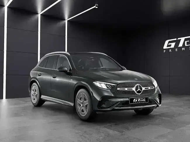 Usado Mercedes GLC300e AMG 333 CV (244 kW) 2025 Gris SUV