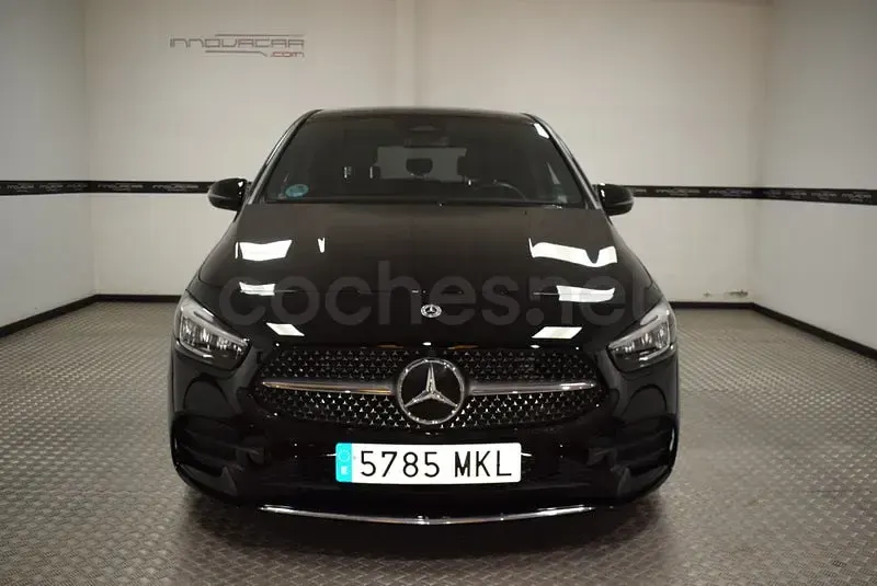 Usado Mercedes B200 150 CV (110 kW) 2023 Negro Monovolumen