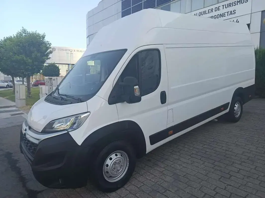 Usado Citroën Jumper 131 CV (96 kW) 2018 Blanco Monovolumen
