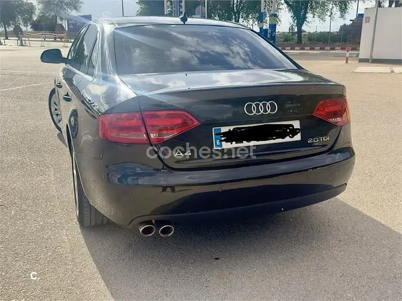 Usado Audi A4 S-Line 143 CV (105 kW) 2008 Negro Berlina
