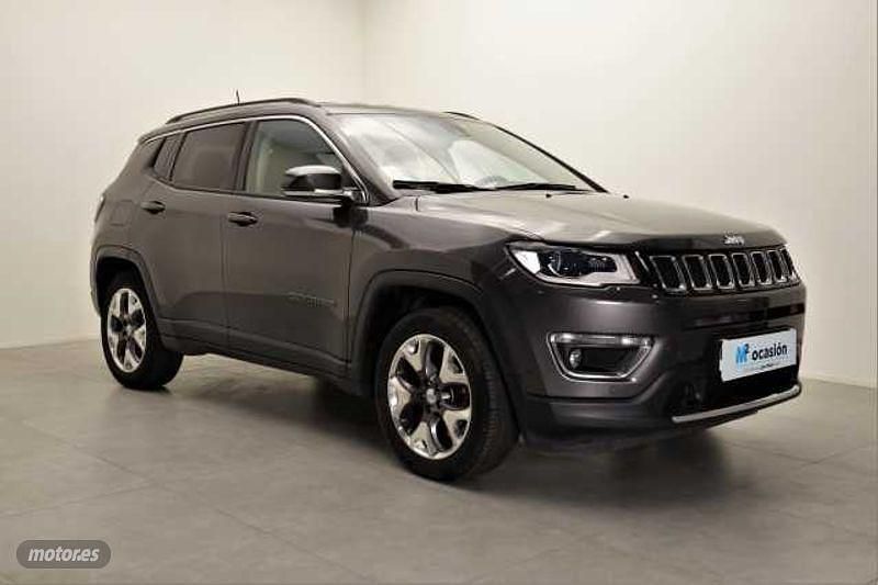Usado Jeep Compass Limited 170 CV (125 kW) 2018 Gris SUV
