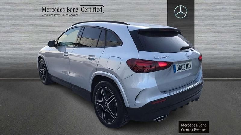 Usado Mercedes GLA200 150 CV (110 kW) 2025 SUV