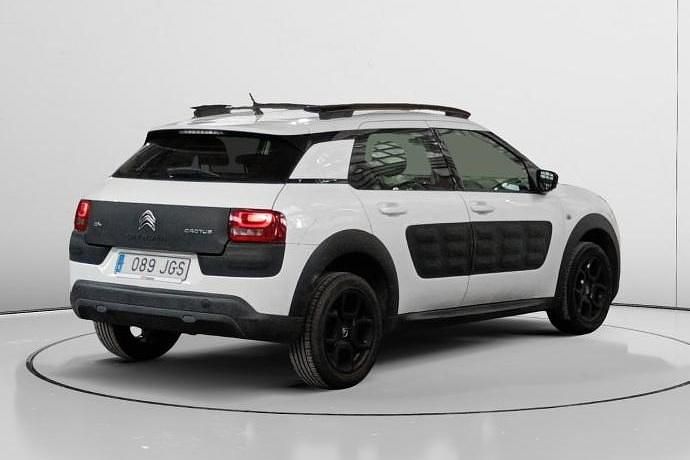 Usado Citroën C4 Cactus Feel 82 HP (60 kW) 2015 Citadino