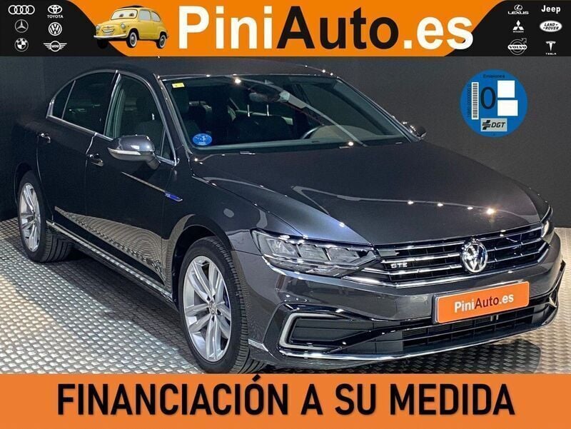 Negro Usado 2019 VW Passat GTE Berlina | 24.900 € (Un poco caro) - Imagen 1/4