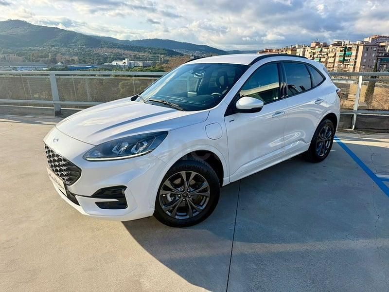 Usado Ford Kuga ST-Line 225 CV (165 kW) 2023 Blanco SUV
