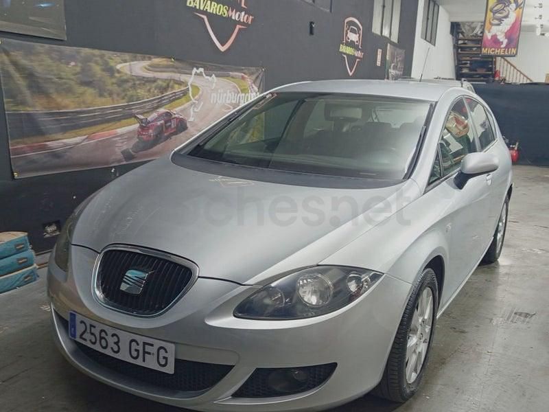 Usado Seat Leon Ecomotive 105 CV (77 kW) 2008 Gris / plata Utilitario