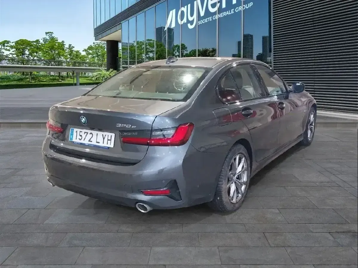 Usado BMW 320e Shadowline 204 CV (150 kW) 2022 Otro Berlina