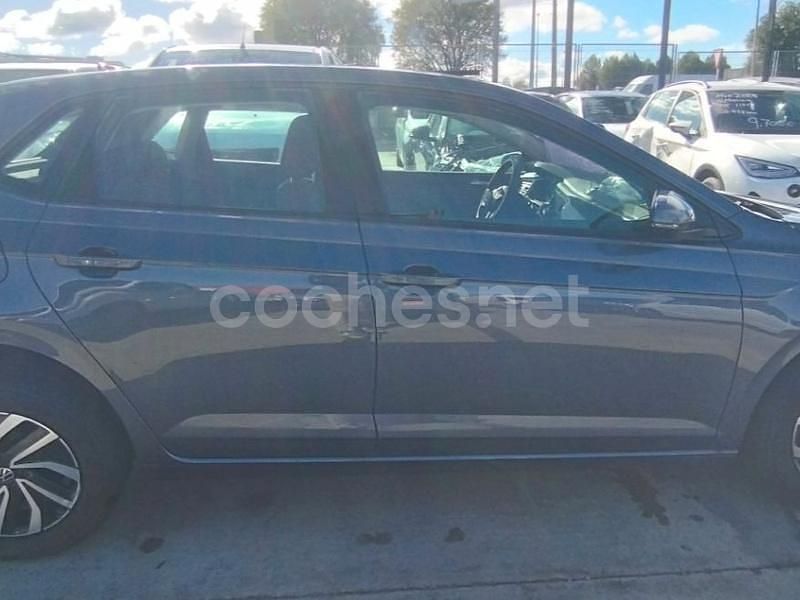 Usado VW Polo 95 CV (69 kW) 2025 Gris / plata Berlina