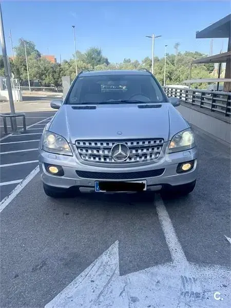 Usado Mercedes ML320 224 CV (164 kW) 2007 Gris / plata SUV