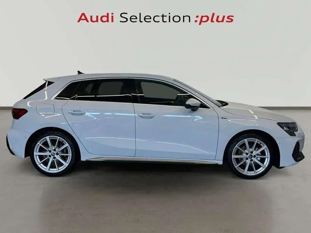 Usado Audi A3 Sportback S-Line 150 CV (110 kW) 2025 Blanco Utilitario