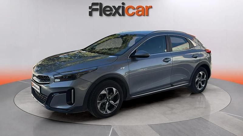 Usado Kia XCeed 120 CV (88 kW) 2023 Gris SUV