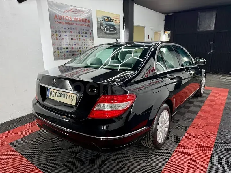 Usado Mercedes C220 Elegance 150 CV (110 kW) 2007 Negro Berlina
