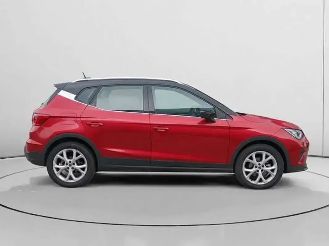 Usado Seat Arona FR 116 CV (85 kW) 2025 Rojo SUV