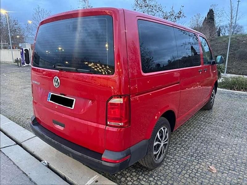 Usado VW Caravelle 150 CV (110 kW) 2019 Rojo Monovolumen