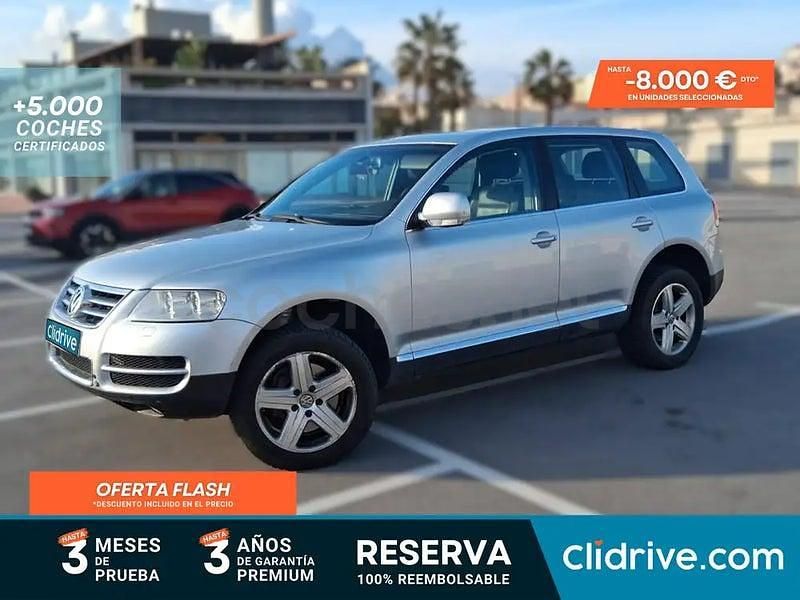 Usado VW Touareg 313 CV (230 kW) 2004 Gris / plata SUV