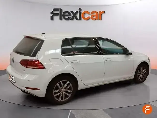 Usado VW Golf VII Advance 125 CV (91 kW) 2017 Blanco