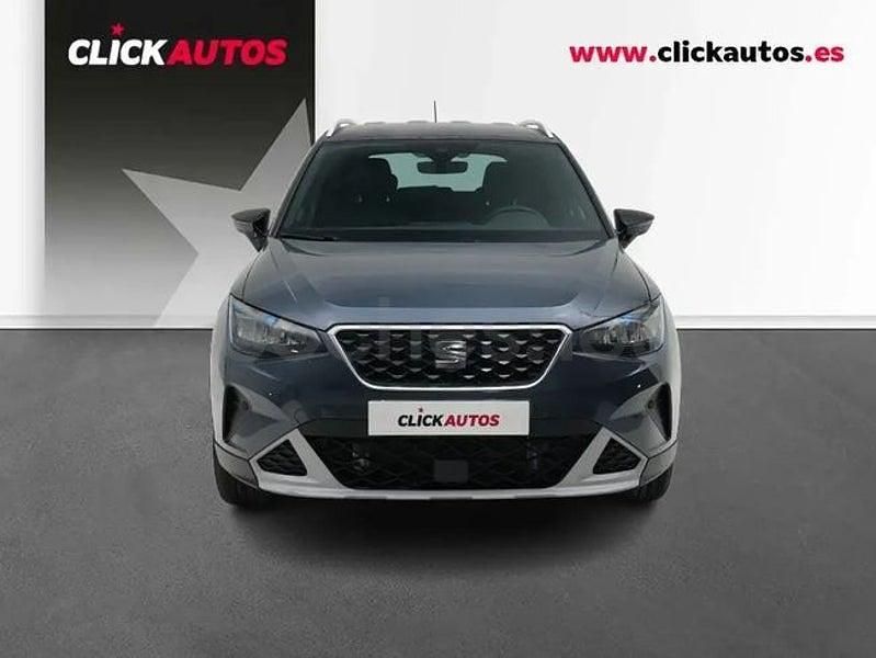 Usado Seat Arona Xperience 115 CV (84 kW) 2025 Gris / plata SUV