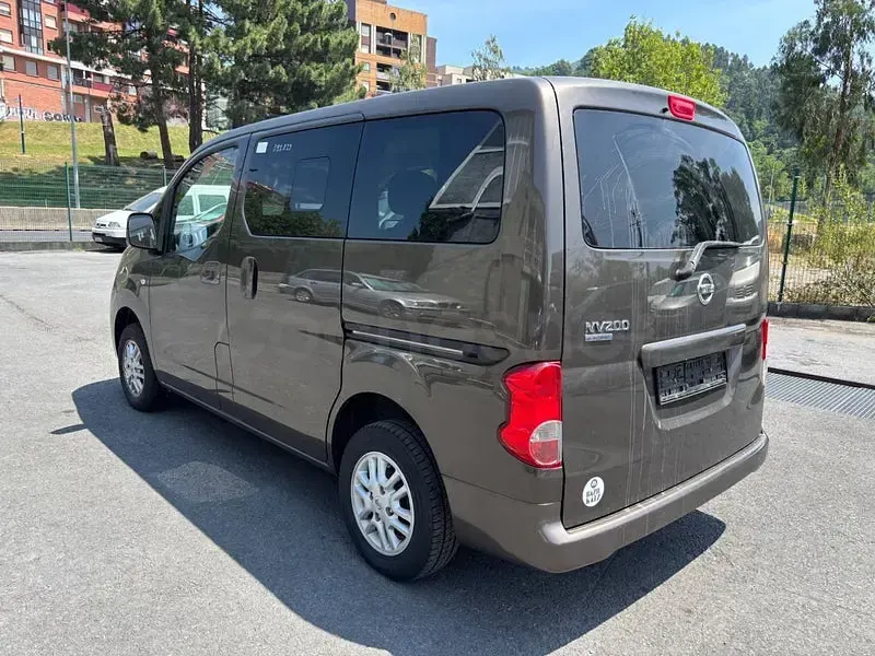 Usado Nissan Evalia 110 CV (80 kW) 2015 Marrón Monovolumen
