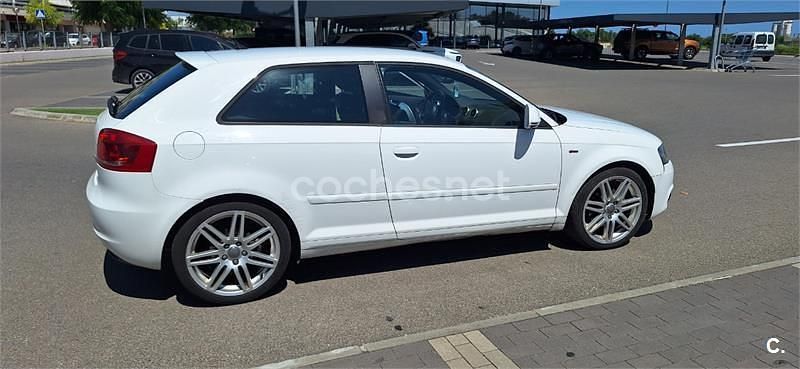 Usado Audi A3 Attraction 140 CV (102 kW) 2009 Blanco Utilitario