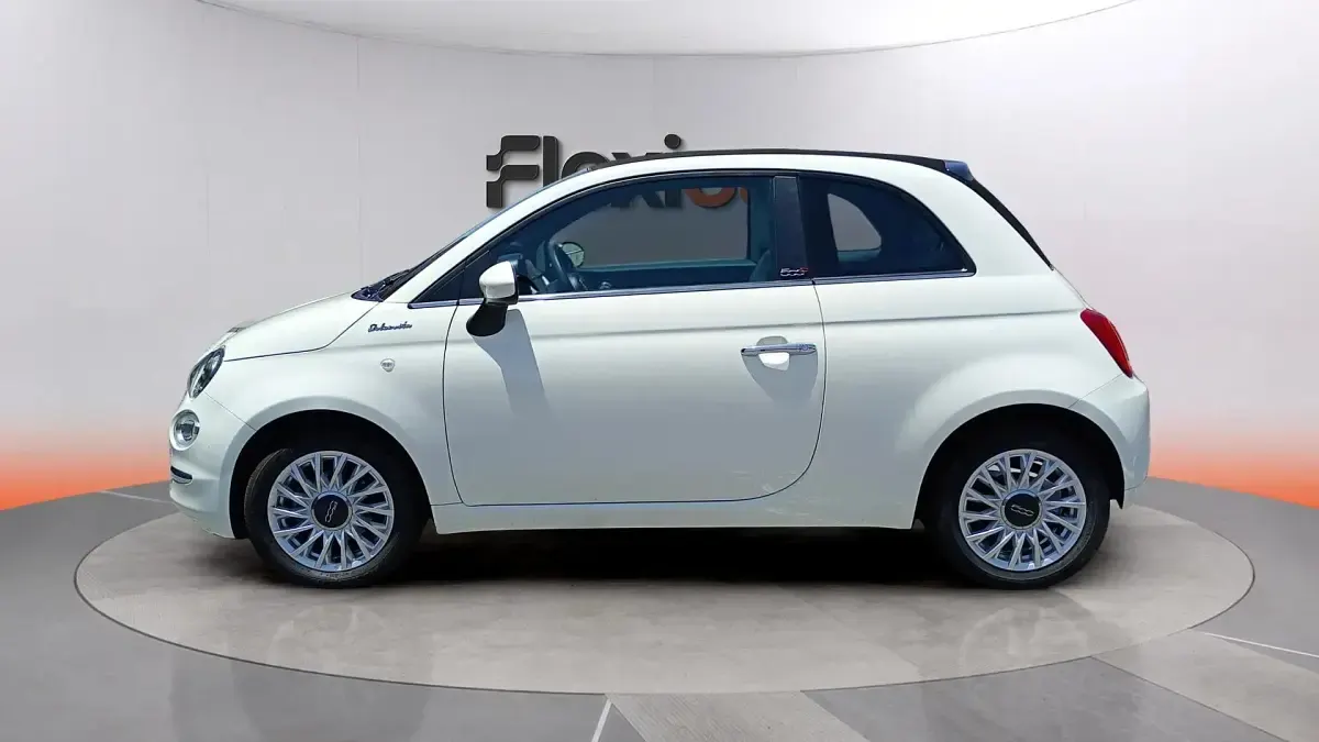 Usado Fiat 500 Dolcevita 71 CV (52 kW) 2022 Blanco Descapotable
