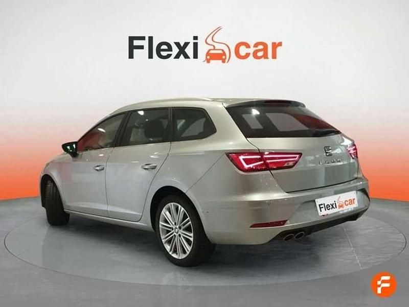 Usado Seat Leon ST XCELLENCE 150 CV (110 kW) 2019 Gris Familiar