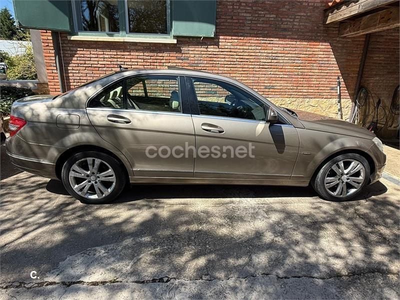 Usado 2008 Mercedes C220 Avantgarde Berlina | 9990 € (Precio justo) - Imagen 1/4